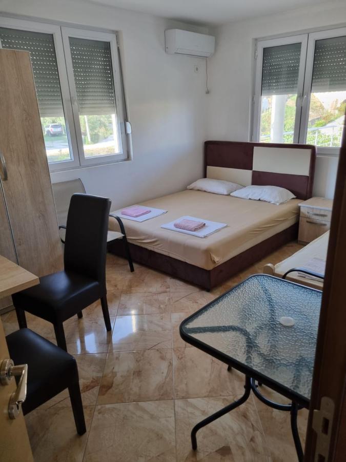 Apartmani Ani Bar Exterior foto